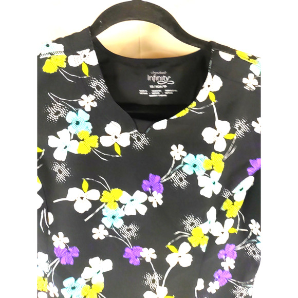 Cherokee Infinity Women's Scrub Top Size X Small Black Blue White Flowers - Picture 7 of 7